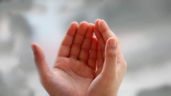 Cuma Günü Okunacak Dualar Nelerdir? Cuma Günü Okunması Gereken Dualar, Sureler Cuma Vakti Edilecek Dualar