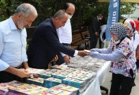 Baskanlardan Miniklere Namaz Ve Dua Kitabi Hediyesi