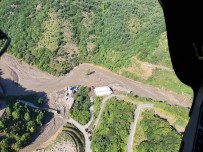 DSI Genel Müdürü, Gazeteciler Ile HES Alanini Helikopterle Inceledi