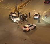 Motosiklet Ile Otomobil Çarpisti Açiklamasi 2 Yaralandi