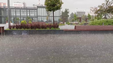 Samsun'da Saganak Korkuttu