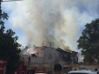 Tarsus'ta Tarihi Evde Yangin