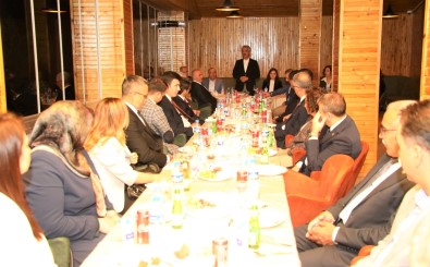 YAS Karariyla Emekliye Sevk Edilen Korgeneral Öngay Ve Tuggeneral San Için Veda Programi Düzenlendi