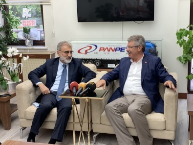 Yildiz'dan Baskan Akay'a Tebrik Ziyareti