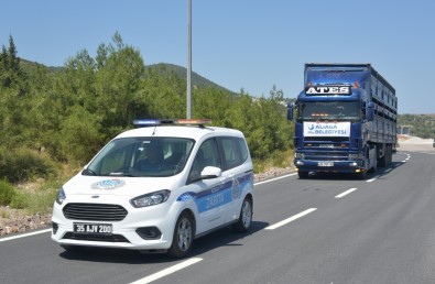 Aliaga Belediyesinden Manavgat'taki Köylülere Destek