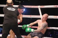 Burcu Kiratli Bayilan Sporcuyu Görünce Sok Oldu