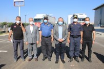 Elazig'dan Sel Bölgesine 3 Tir Yardim