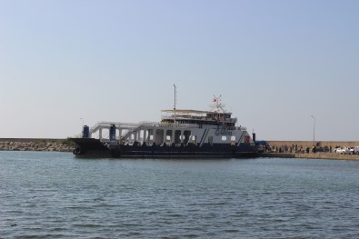Mahsur Kalan Tatilcilerin Tahliyesi Için Feribot Ilk Seferini Yapti