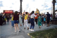 Önce Dans Ettiler Sonra Kan Verdiler