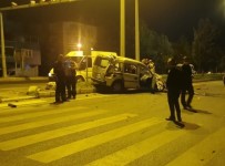 Tavsanli'da Trafik Kazasi Açiklamasi 3 Yarali