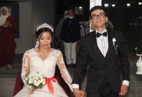 Uygulamada Tanistigi Esi Için Ülkesini Birakip Karabük'e Geldi