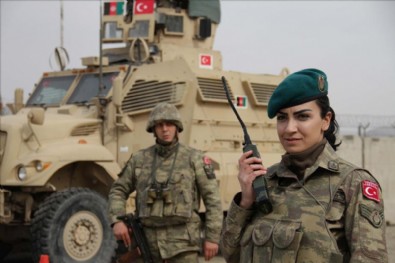 Afganistan’da Türkiye farkı: Bizimle kalın