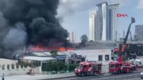 İstanbul'da restoran alev alev yandı!
