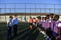 Bu Maçta Dostluk Kazandi