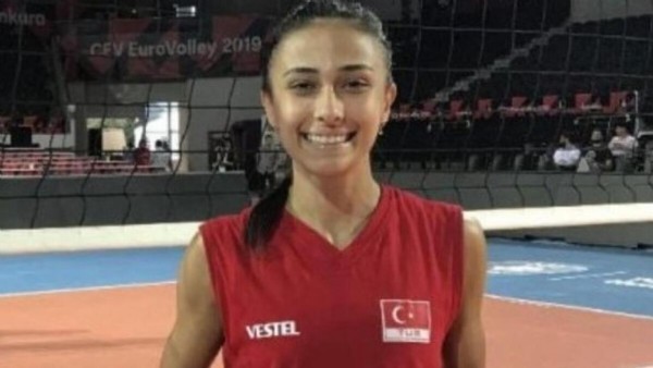 Simge Aköz Kimdir? Simge Aköz Kaç Yaşında? Simge Aköz Nereli? Evli mi? Boyu Kaç?