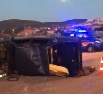 Tavsanli'da Trafik Kazasi Açiklamasi 2 Yarali