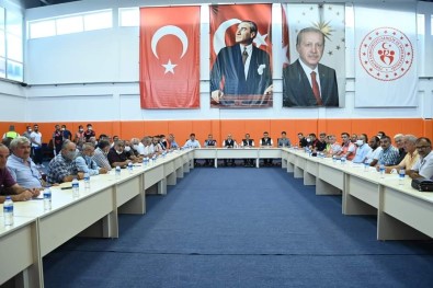 Türkeli'de Iki Bakan, Muhtarlarla Degerlendirme Toplantisi Gerçeklestirdi