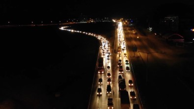 43 Ilin Geçis Güzergâhinda Trafik Kilit Açiklamasi Yogunluk Havadan Görüntülendi