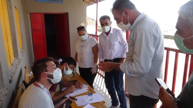 Diyarbakir'da Kirsal Mahallelerde Asi Stantlari Kuruldu, Vatandaslar Siraya Girdi