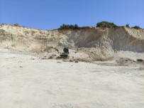 Göçük Altinda Kalan Genç Hayatini Kaybetti