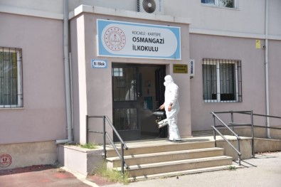 Kartepe Belediyesi'nden Okullara Temizlik Destegi