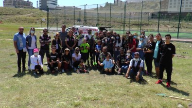 Motorcular Festival Öncesi Erciyes Dagini Agaçlandirdi