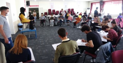 (Özel) Vanli Ögrenciler Yetenek Sinavlarina Hazirlaniyor