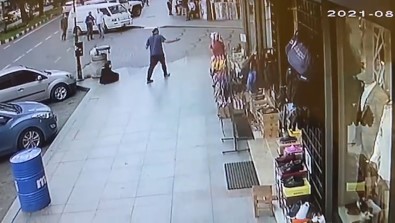 Rize'de Kontrolden Çikan Araç Firina Daldi Açiklamasi Atmadigi Adimla Ölümden Döndü