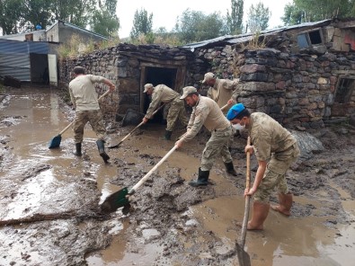 Selin Vurdugu Susuz'da Yaralar Sariliyor