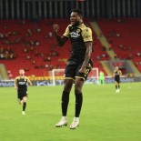 Tetteh'den Altin Degerinde Gol