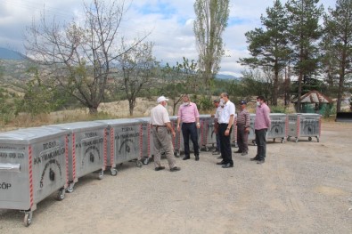 Tosya'da Çöp Konteyneri Dagitimi Sürüyor