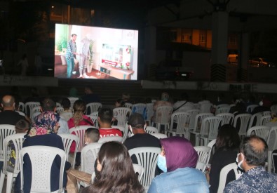 Açik Hava Sinema Günlerinde Bu Hafta Iki Film Çankayalilarla Bulusacak