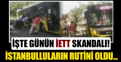 İETT otobüsü rezaletlerinde bugün! Yolda asılı kaldı vatandaş ittirdi