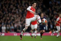 Mesut Özil’den Arsenal’e olay gönderme!