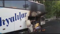 Izmir'de Yolcu Otobüsü Alev Aldi, Faciadan Dönüldü