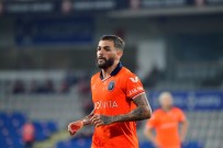 Basaksehir'de Caiçara Kadro Disi Birakildi!