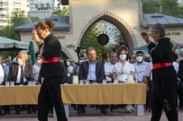 Baskan Seçer, Mersin Cemevinde Asure Etkinligine Katildi