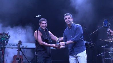 Kartal'da Zafer Haftasi Kutlamalari Manga Konseri Ile Devam Ediyor