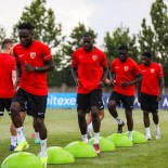 Kayserispor'da 6 Futbolcunun Sözlesmesi Feshedildi