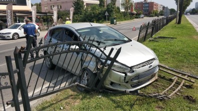 Samsun'da Trafik Kazasi Açiklamasi 2 Yarali