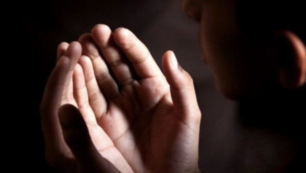 Nazar için hangi dua okunur? Nazar Duası Okunuşu Arapça ve Türkçe Nazar Duası