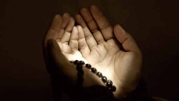 Nazar için hangi dua okunur? Nazar Duası Okunuşu Arapça ve Türkçe Nazar Duası