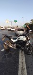 (ÖZEL) Emniyet Seridine Park Eden Otomobile Çarpan Motosiklet Sürücüsü Yaralandi