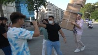 ÖZEL) Tiktok Fenomeni Semih Varol'dan Taksim Meydani'nda Tepki Çeken Saka