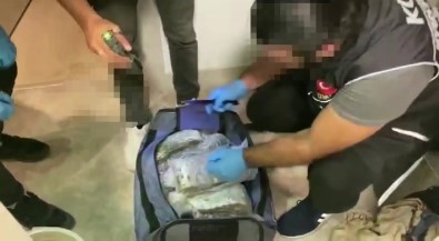 Polis Ekiplerinden Nefes Kesen Uyusturucu Operasyonu Açiklamasi 12 Kilo 900 Gram Skunk Ele Geçirildi