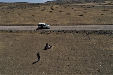 Igdir'da Arazi Desteklemesi Çalismalari 'Drone' Yardimiyla Yapiliyor