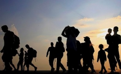 Bakan Çavuşoğlu'ndan mülteci açıklaması! 'Ülkelerine döndürülmesi için...'