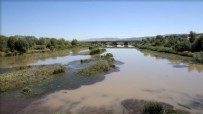 Türkiye'nin en uzun nehri Kızılırmak, kuraklık tehdidi altında