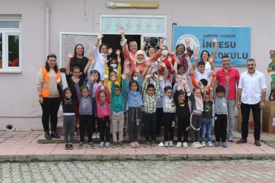 Atakum Belediyesi'nden Ögrencilere Sürpriz