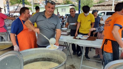 Imece Usulü Topladiklari Parayla Hayir Yemegi Ve Yagmur Duasi Yaptilar